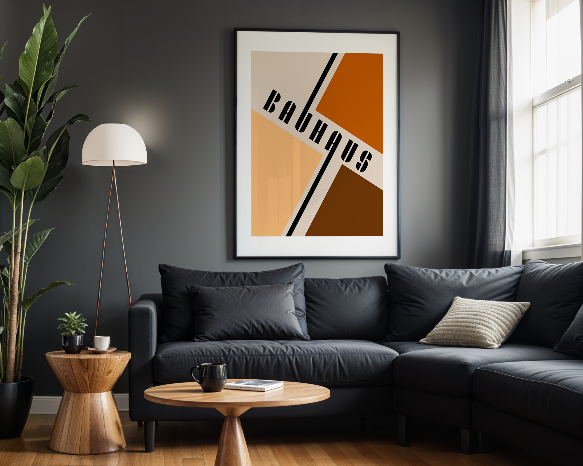 Poster Bauhaus abstrait encadre dans un salon contemporain sombre.